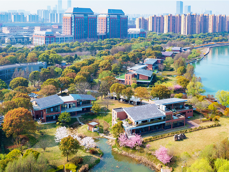 20250619emc易倍体育建设：青剑湖景观提升工程环湖沿线对公众开放.png